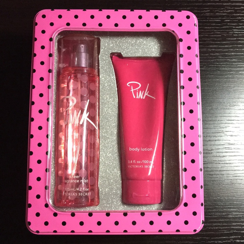 VS PINK Fragrance Mist and Body Lotion Gift Set